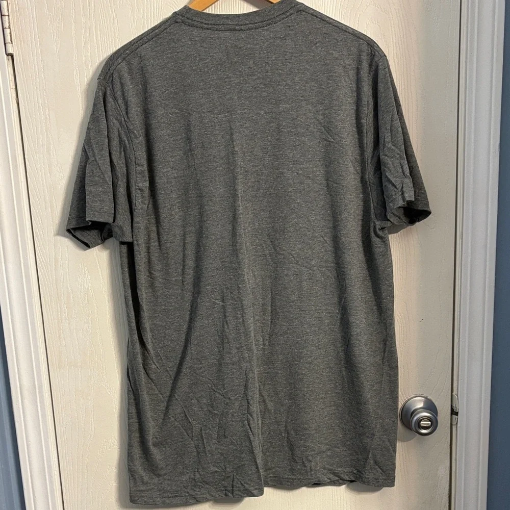 Levi's Charcoal Tee with Red Graphic